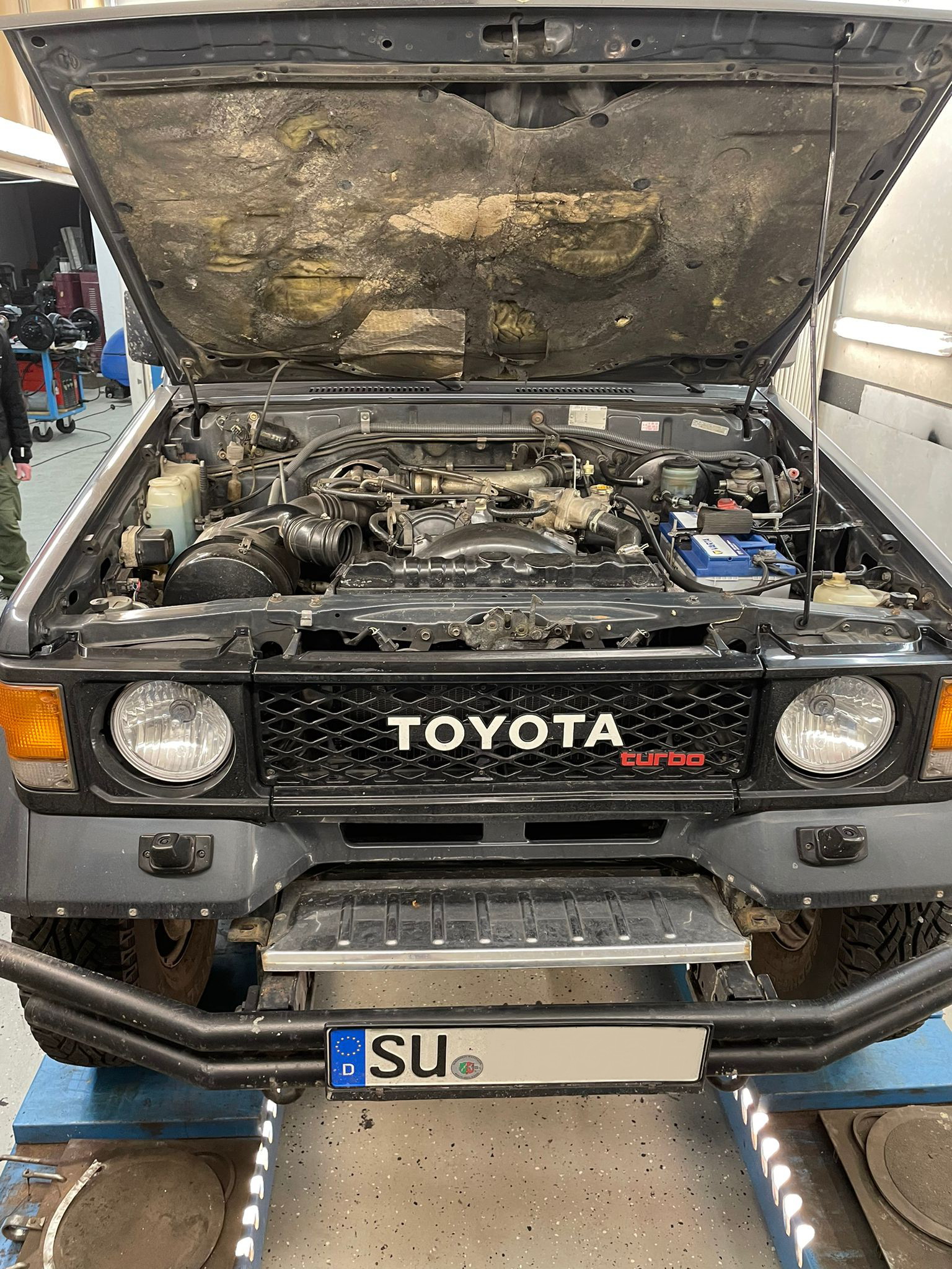 Restauration TOYOTA Land Cruiser LJ 70 Oldie Schmiede GmbH restauration-toyota-land-cruiser-lj-70-oldie-schmiede-gmbh